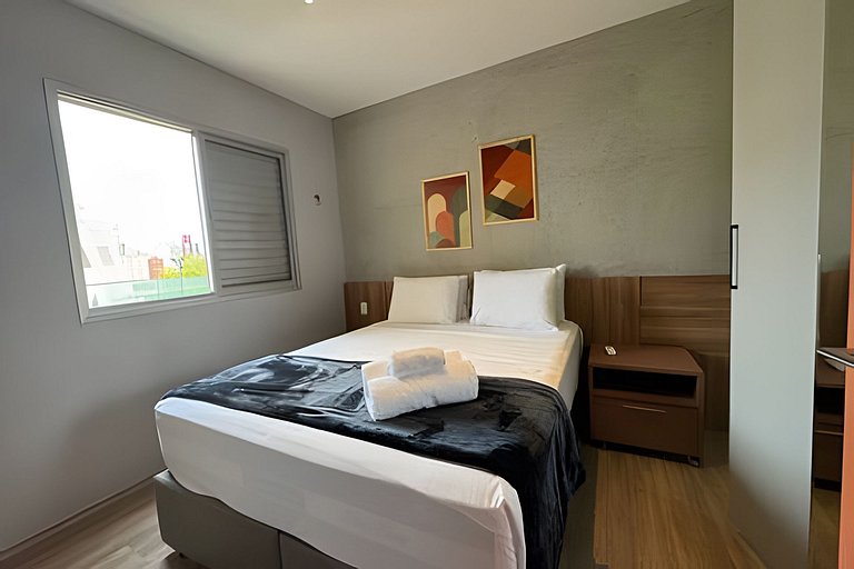(11M) 2 dorms Bela Vista c/ vaga ao lado Hospitais