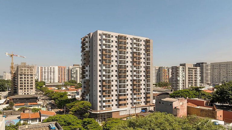 Apart. completo em Moema c/ Piscina e p/ 4 hósp