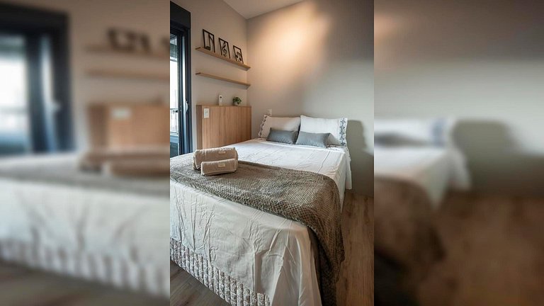 Apart. completo em Perdizes c/ Piscina e p/ 2 hósp