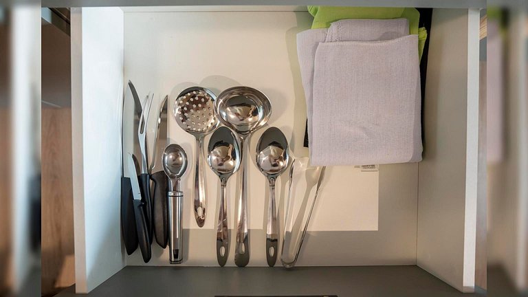 Apart. completo em Perdizes c/ Piscina e p/ 2 hósp