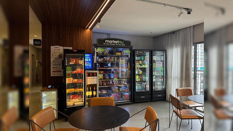 Ap Moema c/ piscina-Próx Av Ibirapuera e Aeroporto