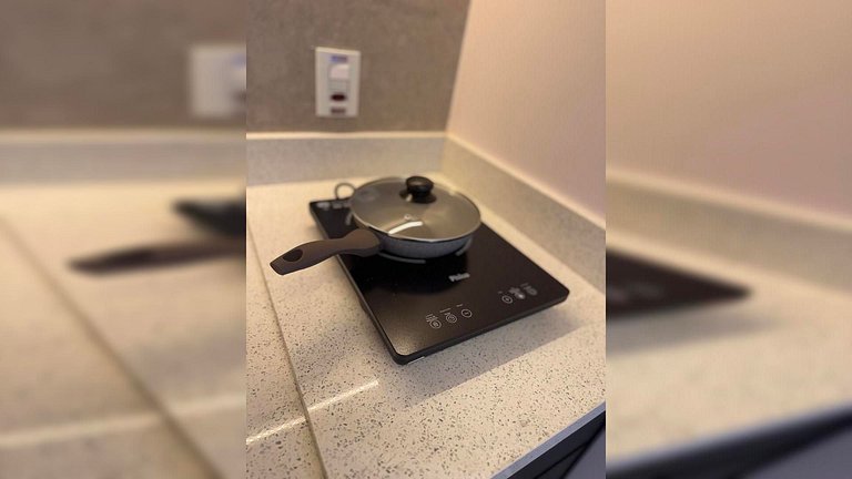 Apto c/ vista para cidade - Próx Allianz e PUC