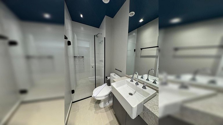 Ap c/piscina e sala de massagem - Próx Av Paulista