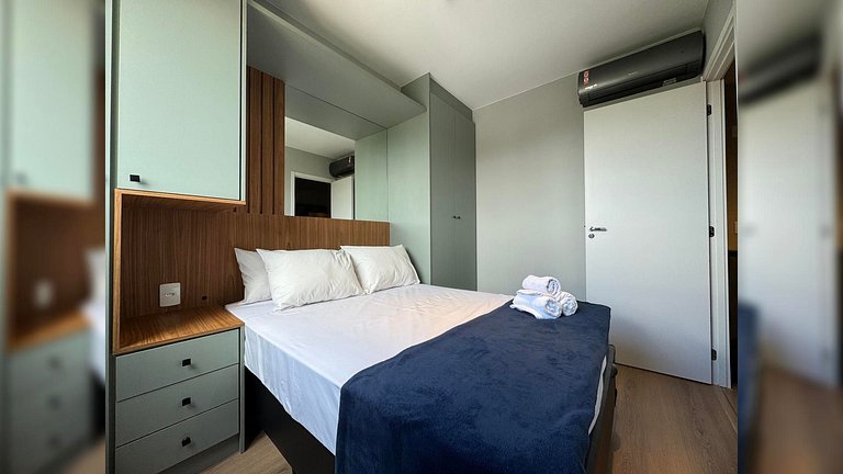 (1206) Ap 1 dorm c/ Varanda-Próx Shop Ibira e Aero