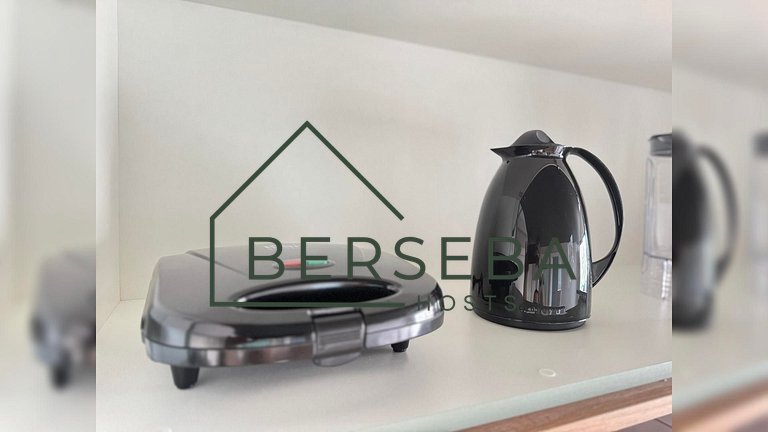 Apto c/ Piscina e Varanda - Próx Shop Ibira e Aero