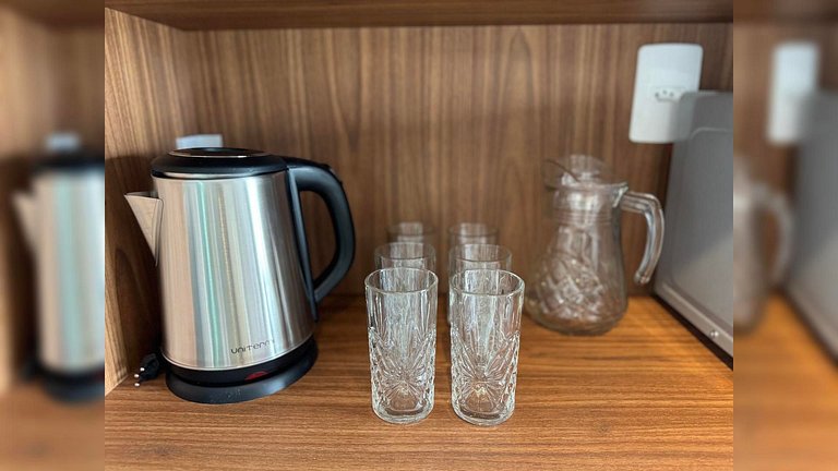 (1206) Ap 1 dorm c/ Varanda-Próx Shop Ibira e Aero