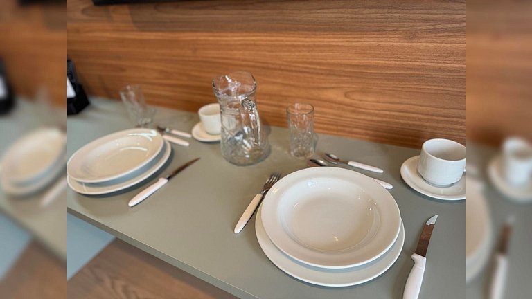 (1206) Ap 1 dorm c/ Varanda-Próx Shop Ibira e Aero