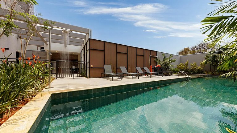 Apart. completo em Moema c/ Piscina e p/ 4 hósp