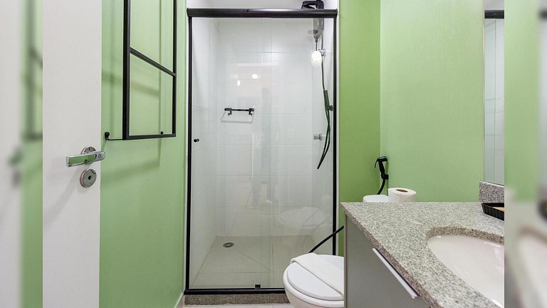 Apart. completo em Moema c/ Piscina e p/ 4 hósp