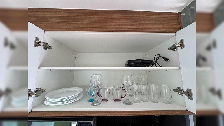 Apart. completo em Moema c/ Piscina e p/ 4 hósp