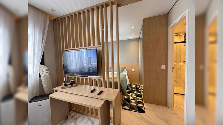 Studio c/ piscina Próx Metrô Faria Lima e Eldorado