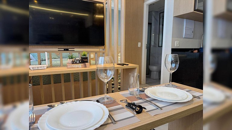 Studio c/ piscina Próx Metrô Faria Lima e Eldorado