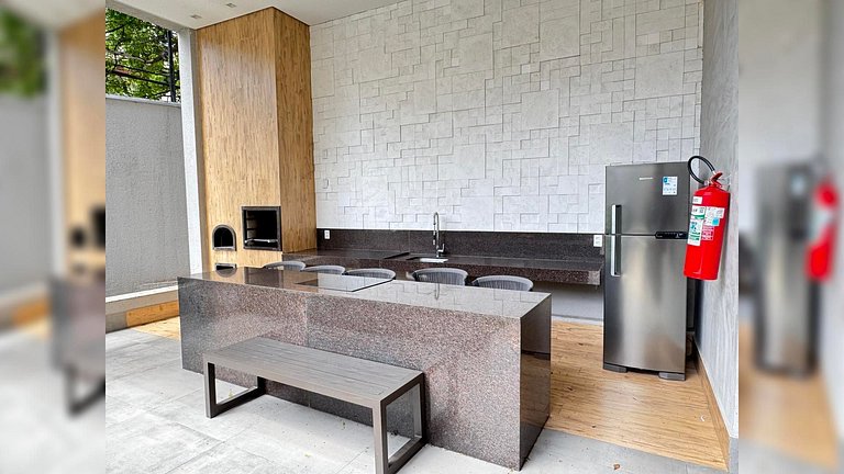 Studio c/ piscina Próx Metrô Faria Lima e Eldorado