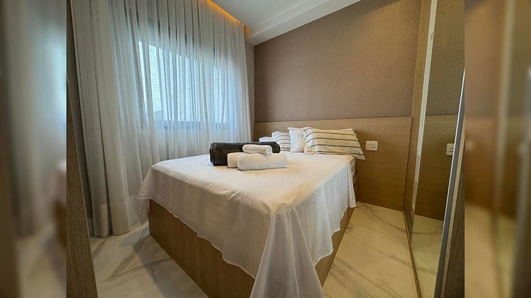 Studio c/ vista p/ cidade - Próx Shoppings e Metrô