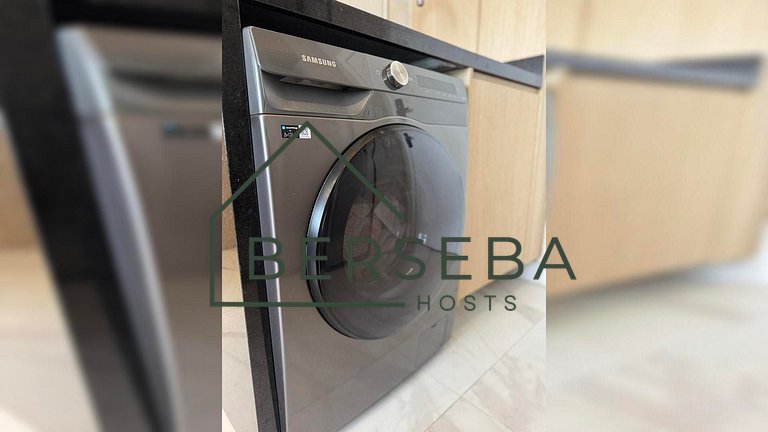 Studio c/ vista p/ cidade - Próx Shoppings e Metrô