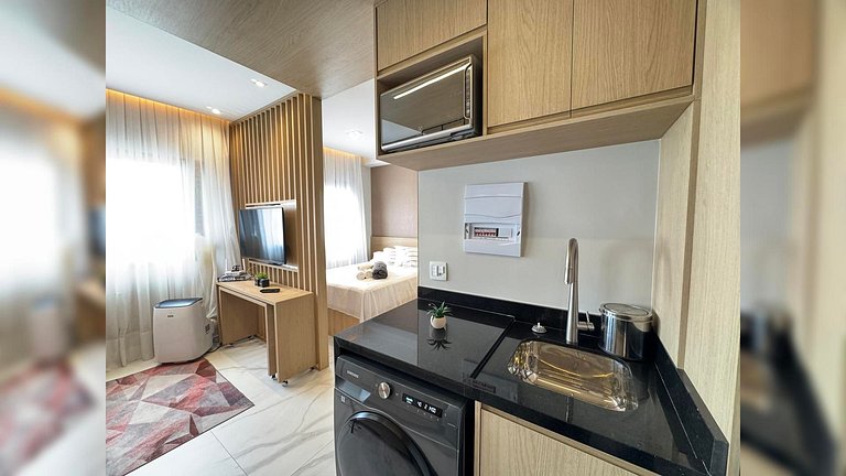 Studio c/ vista p/ cidade - Próx Shoppings e Metrô