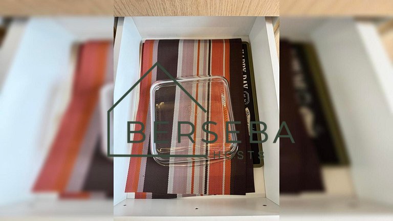 Studio c/ vista p/ cidade - Próx Shoppings e Metrô