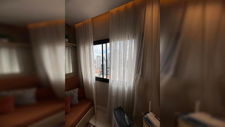 Studio c/ vista p/ cidade - Próx Shoppings e Metrô