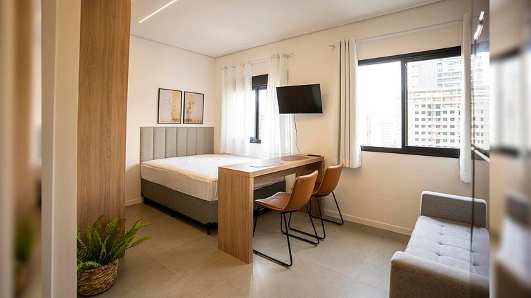 Apart. prox ao Allianz com Piscina p/ 4 hósp