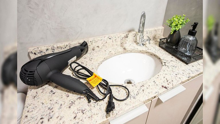 Apart. prox ao Allianz com Piscina p/ 4 hósp