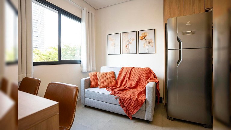 Apart. prox ao Allianz com Piscina p/ 4 hósp