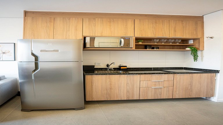 Apart. prox ao Allianz com Piscina p/ 4 hósp