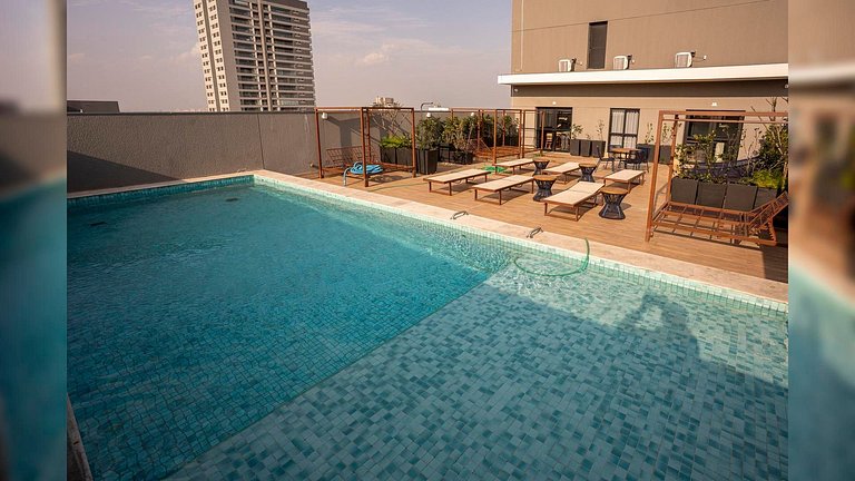 Apart. prox ao Allianz com Piscina p/ 4 hósp