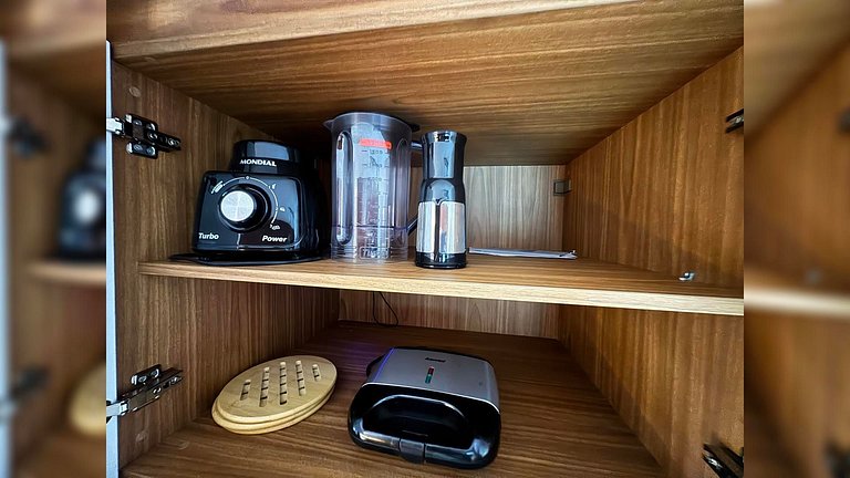 Apart. novo em Jardins próx a Paulista para 4 hósp