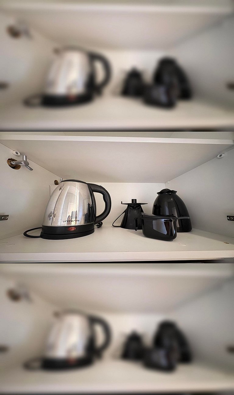 Apê Luxuoso próx R. dos Pinheiros e H. Schaumann