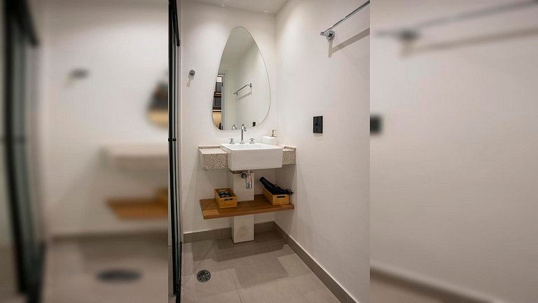 (219) Ap com Mezanino e sofá-cama em Pinheiros