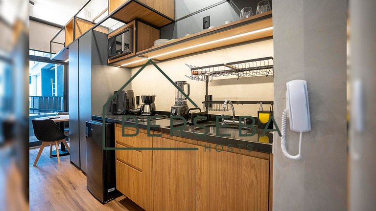 Apê c/ Mezanino em Pinheiros - Próx. Rebouças