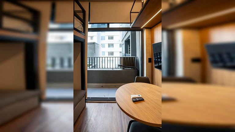 (219) Ap com Mezanino e sofá-cama em Pinheiros