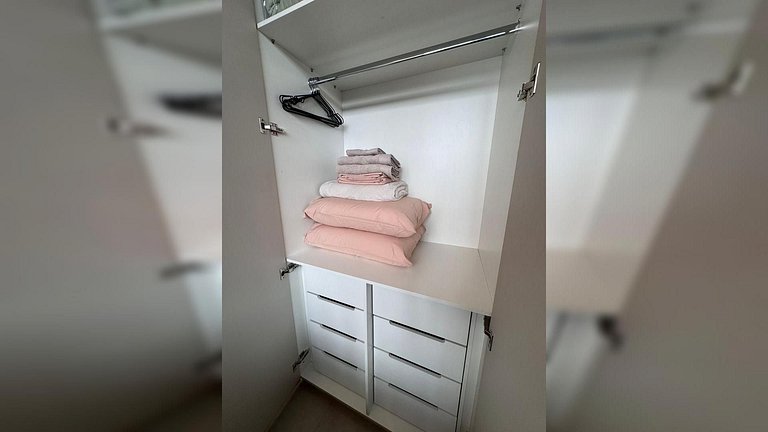 (218) Apê c/ Mezanino + sofá-cama - Pinheiros
