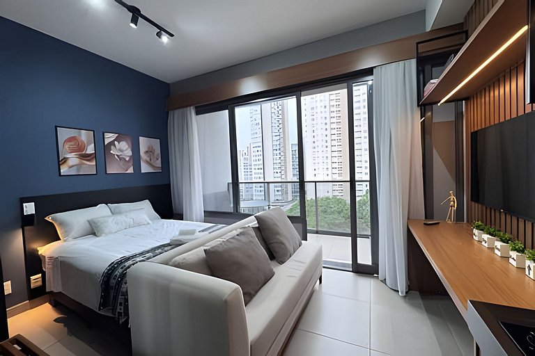 Ap c/ Vaga e Vista p/ Piscina - Próx Faria Lima