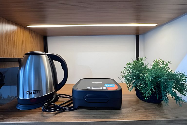 Ap c/ Vaga e Vista p/ Piscina - Próx Faria Lima