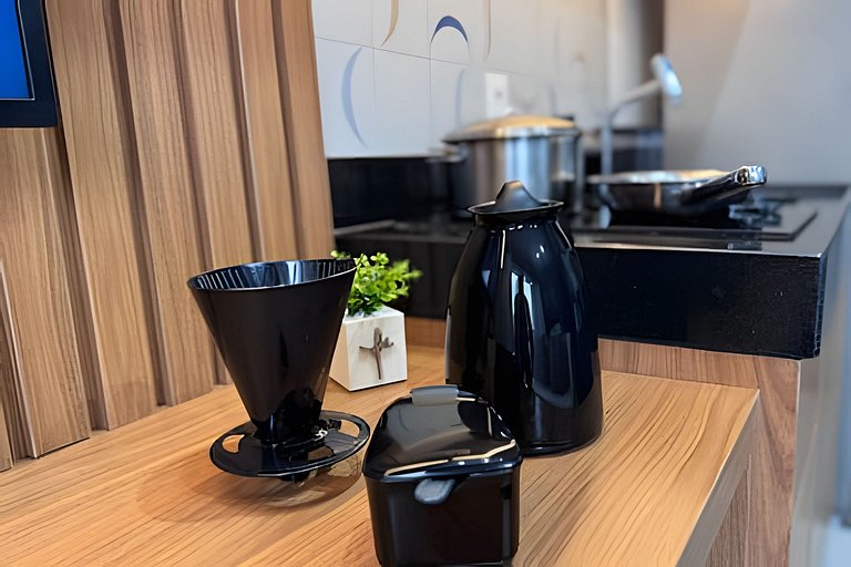 Ap c/ Vaga e Vista p/ Piscina - Próx Faria Lima