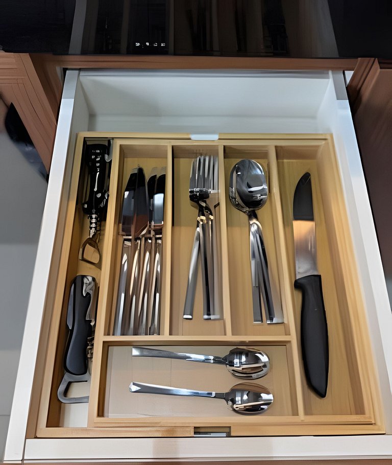 Ap c/ Vaga e Vista p/ Piscina - Próx Faria Lima