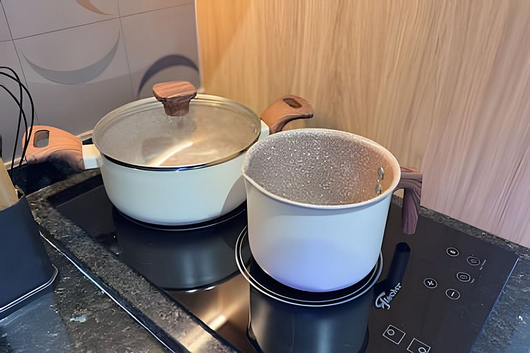 Apê mobiliado na Consolação - 500m Estações/Metrô