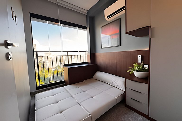 Ap 2 dorms Pinheiros-300m metrô Sumaré e Clinicas