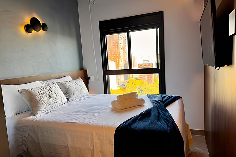 Ap 2 dorms Pinheiros-300m metrô Sumaré e Clinicas