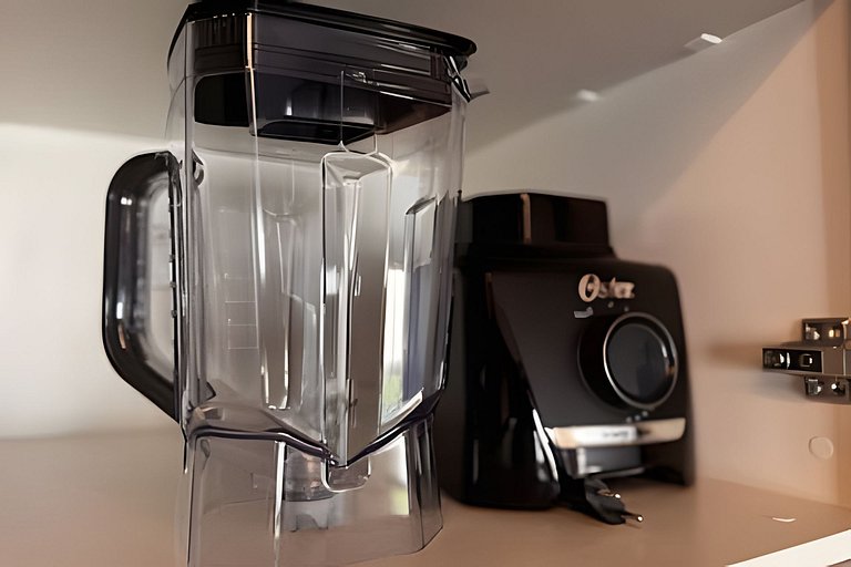 Ap 2 dorms Pinheiros-300m metrô Sumaré e Clinicas