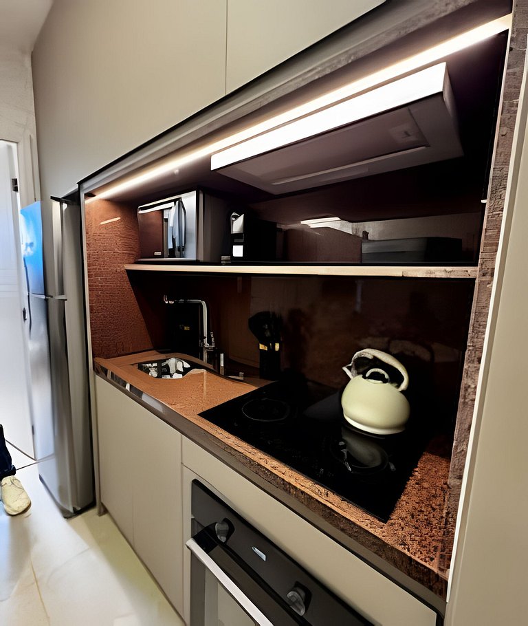 Ap 2 dorms Pinheiros-300m metrô Sumaré e Hospitais