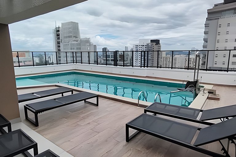 Ap 2 dorms Pinheiros-300m metrô Sumaré e Hospitais