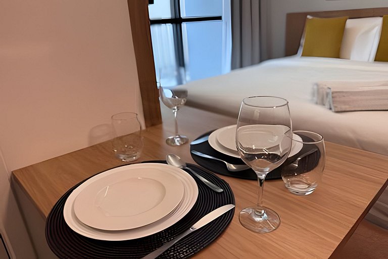 Apê moderno c/piscina- Metrô Sumaré e Oscar Freire