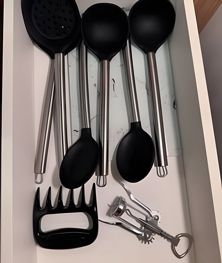 Apê moderno c/piscina- Metrô Sumaré e Oscar Freire