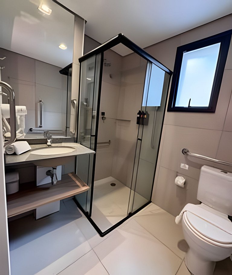 Apê moderno c/piscina- Metrô Sumaré e Oscar Freire