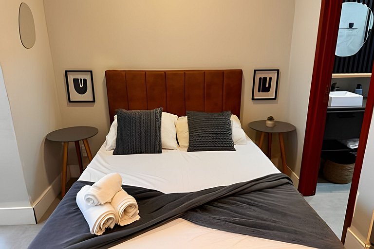 Apê completo c/ vista pro Brooklin – 700m do Metrô