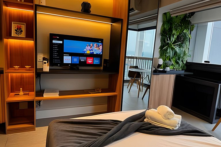 Apê c/ Piscina na Cobertura – 700m Metrô Brooklin