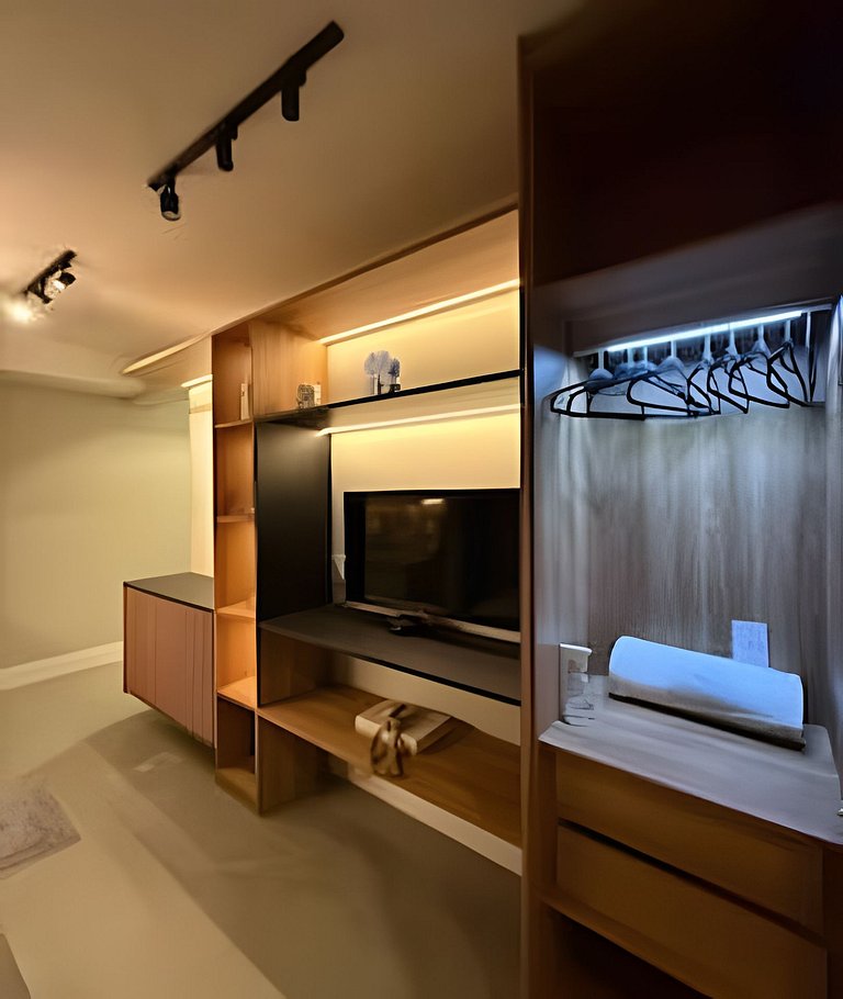 Apê c/ Piscina na Cobertura – 700m Metrô Brooklin