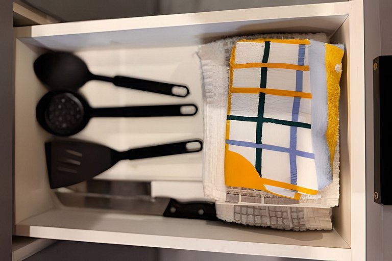 Apê completo c/ vista pro Brooklin – 700m do Metrô